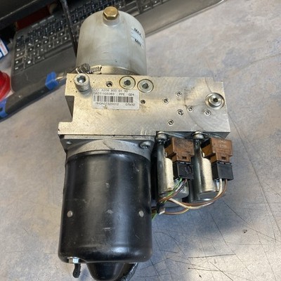 5532 Mercedes-Benz CLK W209 Hydraulikpumpe Verdeckpumpe A2098000648 A2098000130