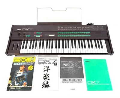 Yamaha DX7 Synthesizer 61-Key FM Digital Keyboard Working Confirmed