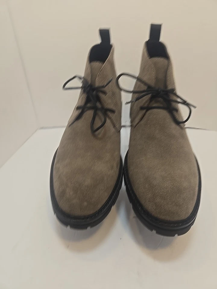 Botas informales Calvin Klein Ultan de gamuza topo para hombre US 9,5 M / EUR 42,5 Foto 2 de 4