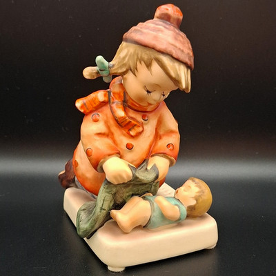 Goebel Figur  Schlaf gut / Sleep Tight  - 424 - 1981 - H12