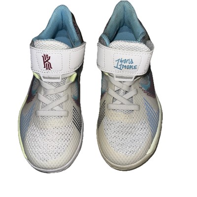 Size 4 (GS) - Nike Kyrie Flytrap 5 Low Ocean Cube
