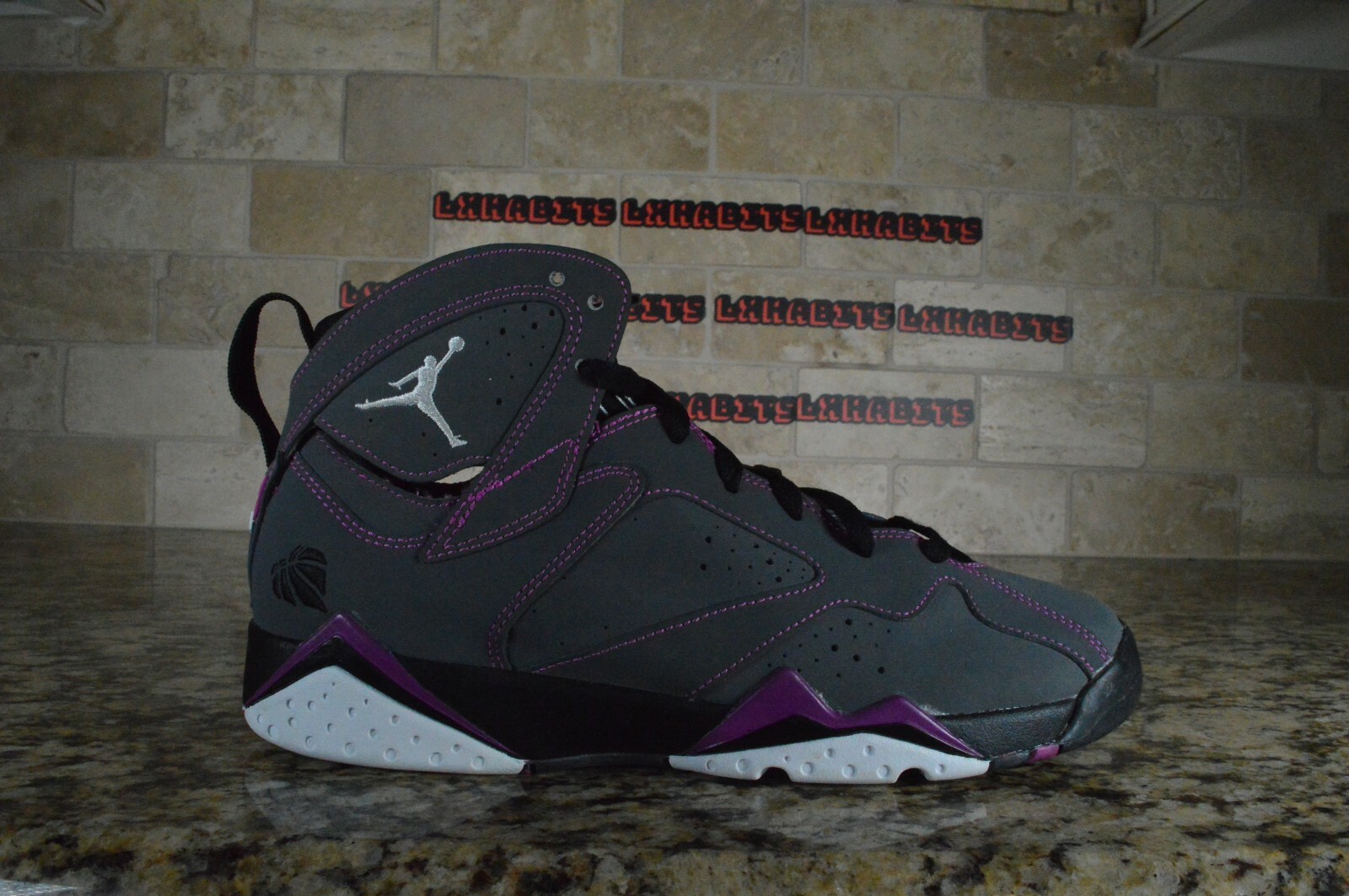 retro 7 valentine's day