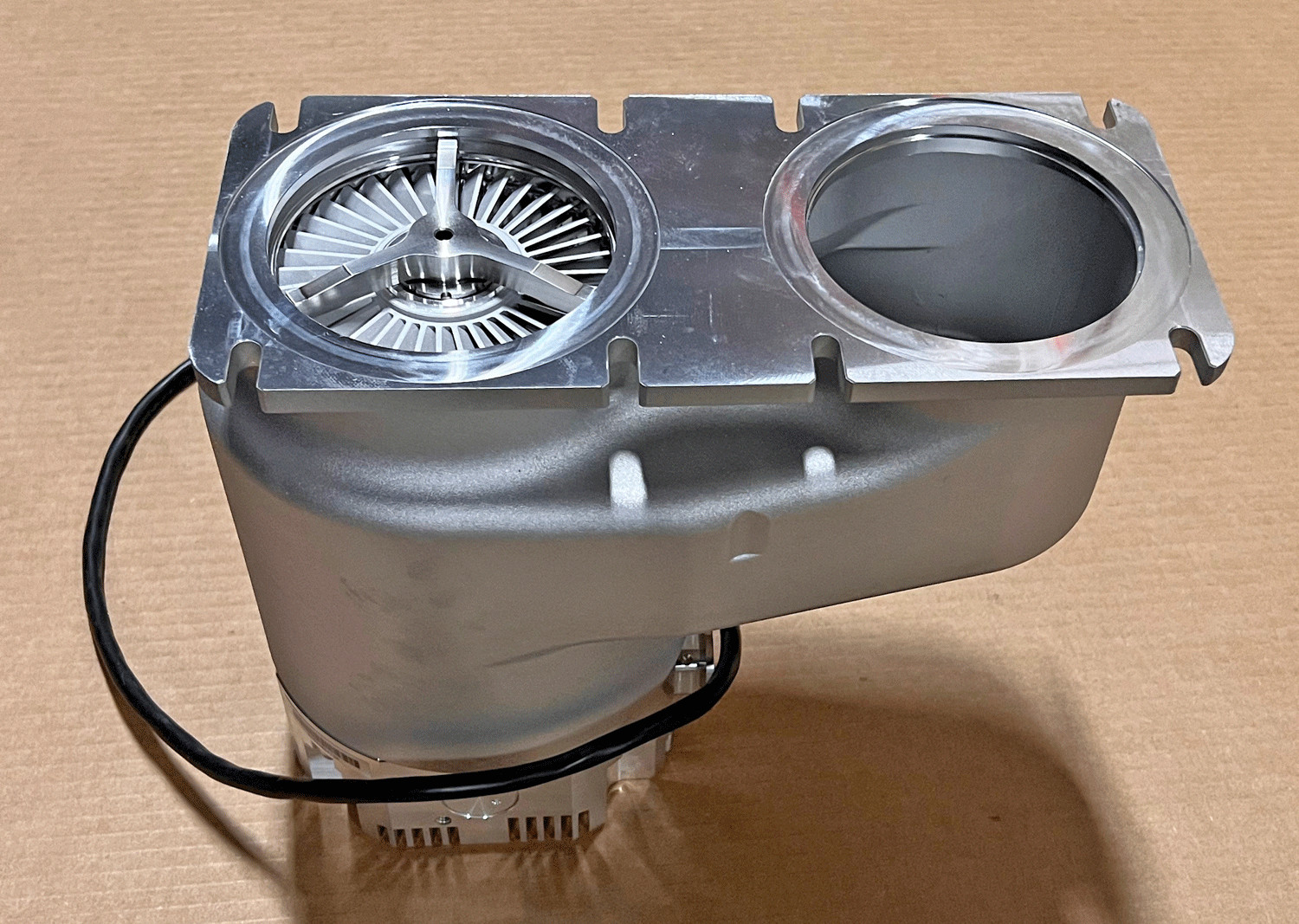 Edwards nEXT 200200D 160W Compound Turbomolecular Vacuum Pump 200L/S B85200523