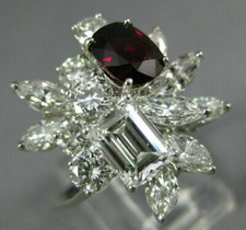 ANILLO DE ANIVERSARIO GRANDE DE 4,85 QUILATES CON DIAMANTES Y RUBÍ AAA PLATINO RACIMO FLOR