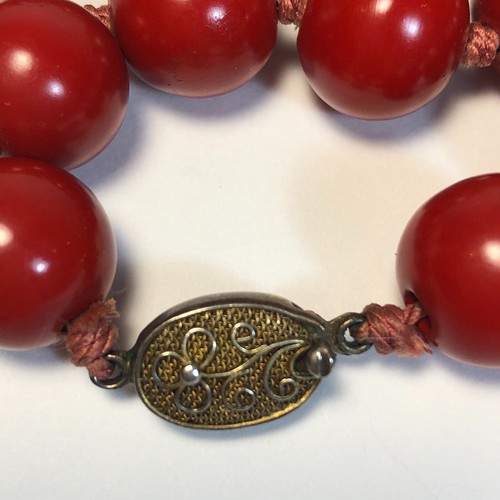Antique/VTG Chinese Red Lacquer Bead Necklace Silver Clasp - Picture 4 of 12