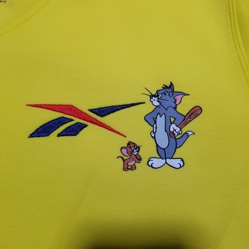 NEW Reebok Classics x Tom & Jerry Cartoon Men's Crew Sweater Collection Sz XL - Picture 3 of 9