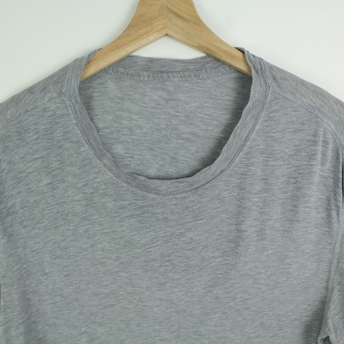 LULULEMON Mens t shirt size M Lightweight Short Sleeve Stretch Workout Crew - 第 2/5 張圖片