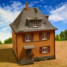 Wohnhaus Einfamilienhaus patiniert begrünt D...