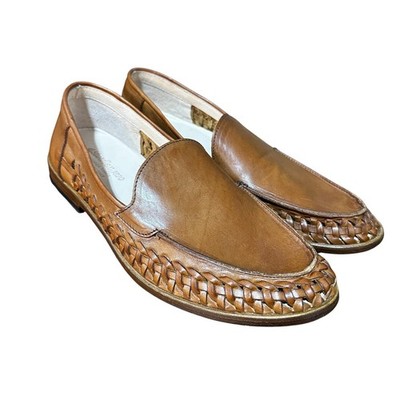 Vero Cuoio Brown Loafers with Gold Detailing
Size 40 Bruno Magli Vero Cuoio Tan Leather Tassel Buckle Loafer 2.5  main image 3