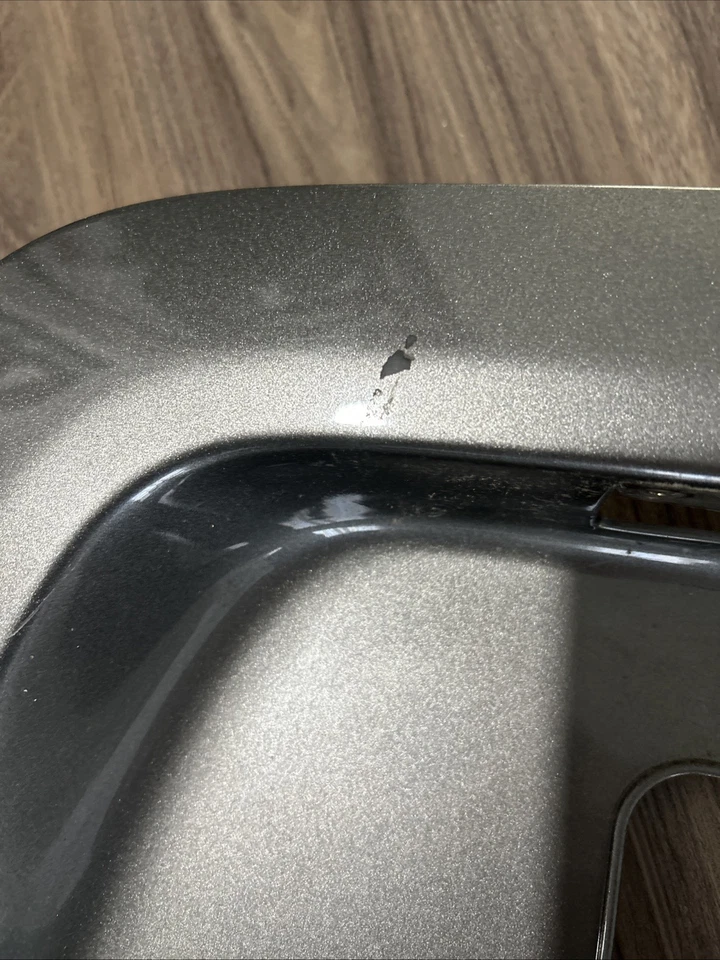 Puerta levadiza trasera Toyota Sequoia 2001-2007 licencia soporte pestillo adorno 1E3 Foto 2 de 4