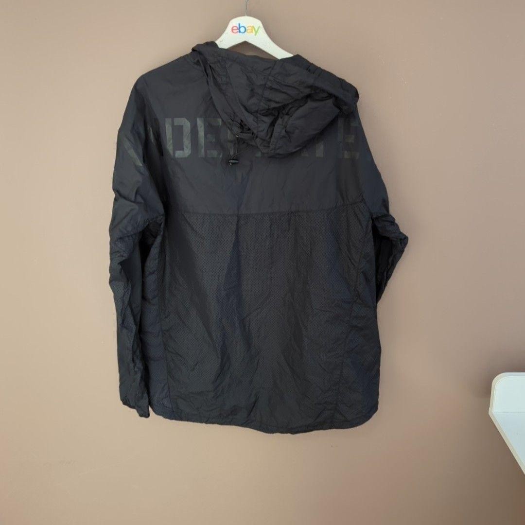 Undefeated Jacket Mens XL Black Hooded Lightweight Windbreaker Mesh Back Logo image 5