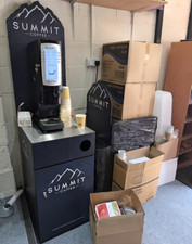 mini magnum coffee machine with cabinet in very good condition 
