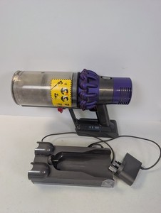 Dyson V10 Akku Staubsauger Motor Hauptteil + Ladegerät - Lila Funktioniert