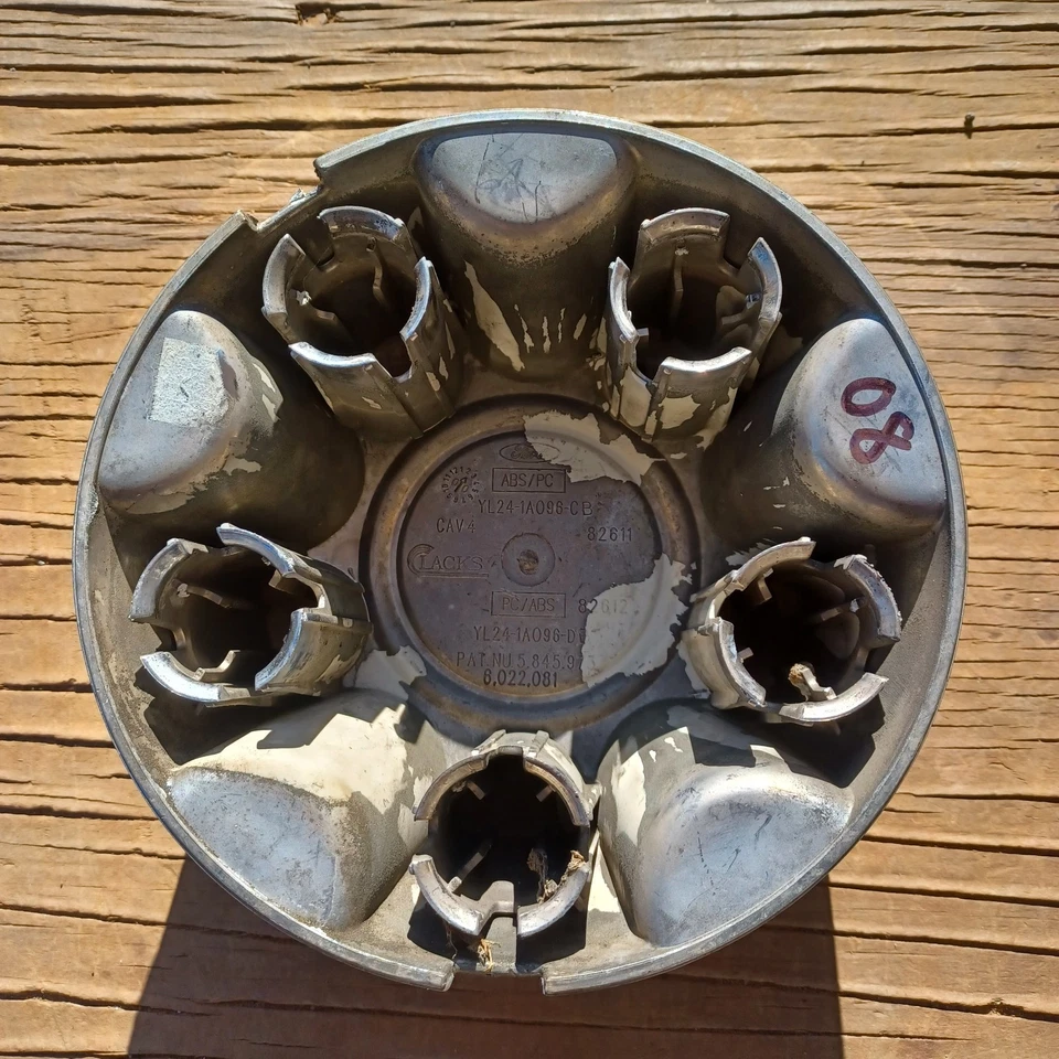 Tapa central Ford Ranger o Explorer, cromada, 1998-2011 parte # YL24 1A096 CB 08 Foto 3 de 3