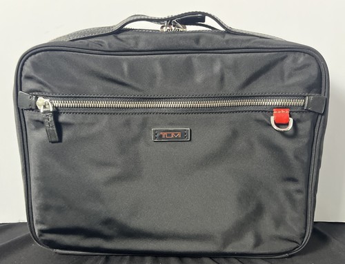 Tumi Alpha Women’s Travel Cosmetic Toiletries Bag Dopp Kit Organizer Compact