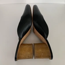 Bernardo Irena Mules Oval Wood Block Heels Sz 10 Soft Black Leather