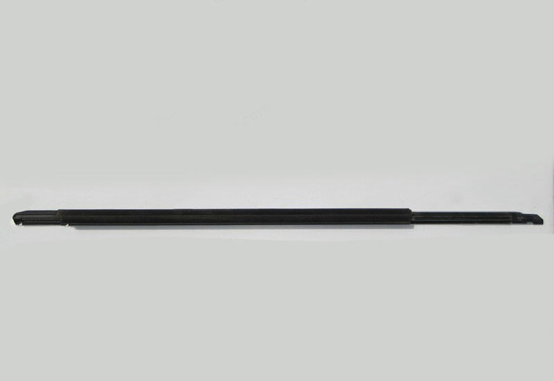 Mercedes-Benz A2137200124 Chrome molding under the glass of the 