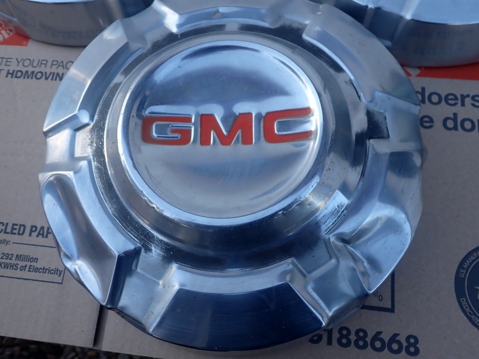 3 1967 1975 GMC 1/2 TON TRUCK 10.5 DOG DISH POVERTY HUBCAPS VINTAGE