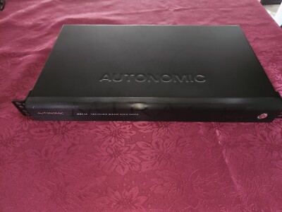 Savant SMS-102A/ Autonomic MMS-2A Two Source Mirage Audio Server 