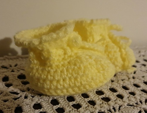 SCARPINE NEONATO UNCINETTO BABY BOOTIES CROCHET 0/3 MESI FATTE A MANO | eBay