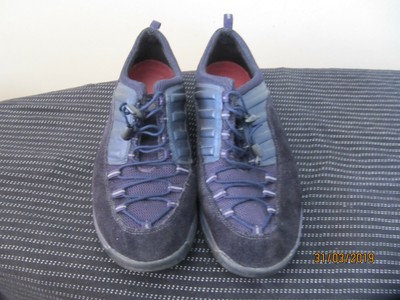 clarks shoes blue