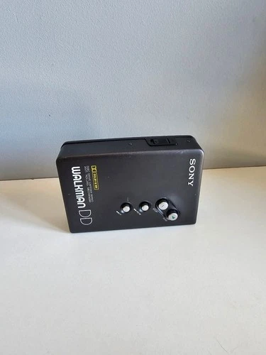 Vintage Rare Sony WM-DD11 Walkman Portable Cassette Player repair/spare parts