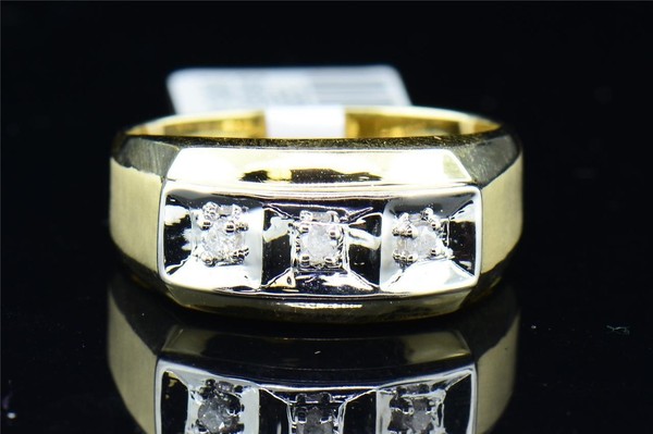 Herren Ehering 10K Gelbgold 3 Stein Rund Diamant Verlobungsring 0.09 Karat-image