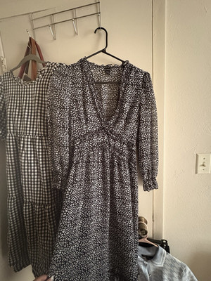 a line dress forever 21 Women’s Black/White Leopard V-Neck Ruffle A-Line Knee S cut back slim fit dress safuny Women's Tea Length Size:L