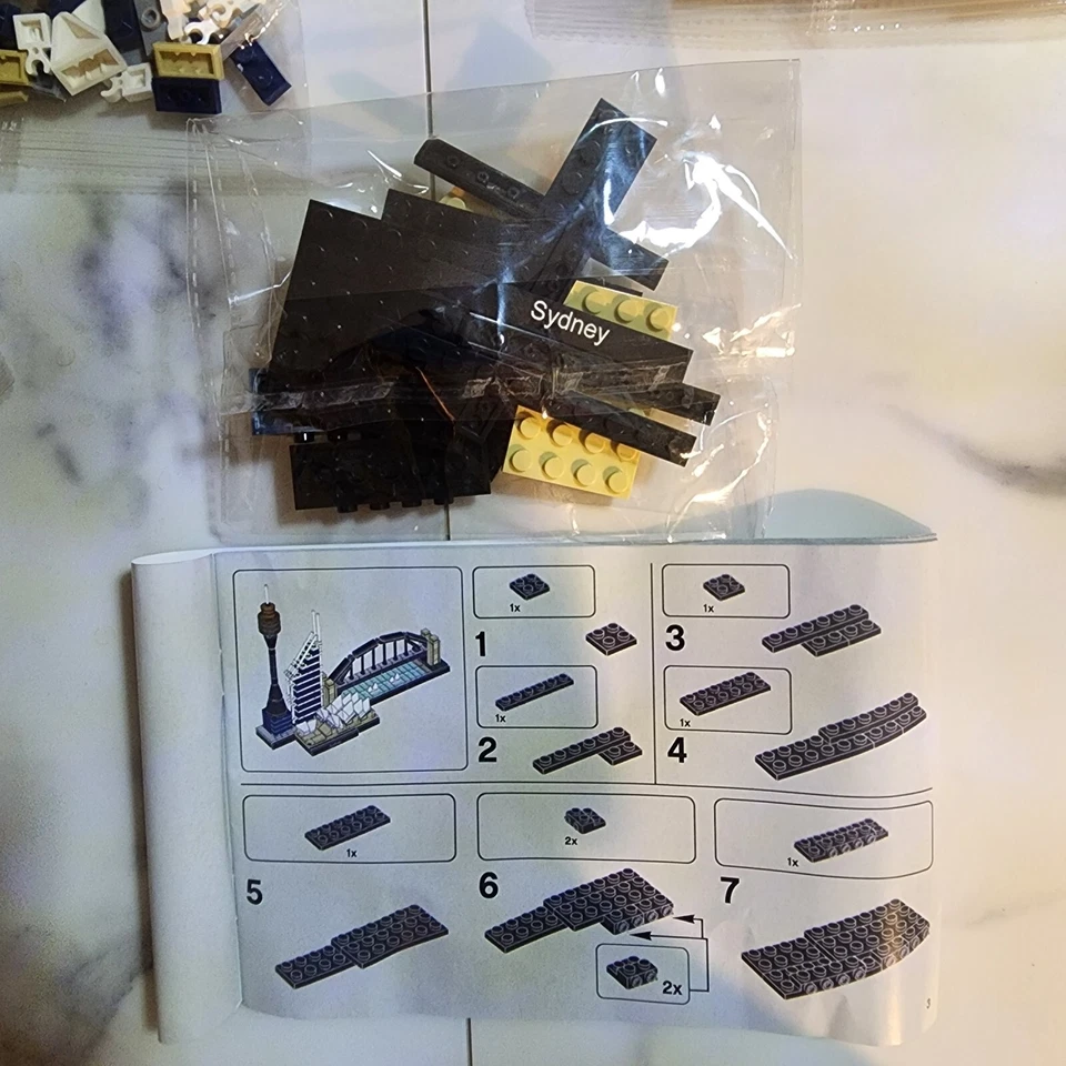 New | Architecture Skylines, Sydney | 361 UNBRANDED bricks (Photos are Exact) - Image 2 of 4