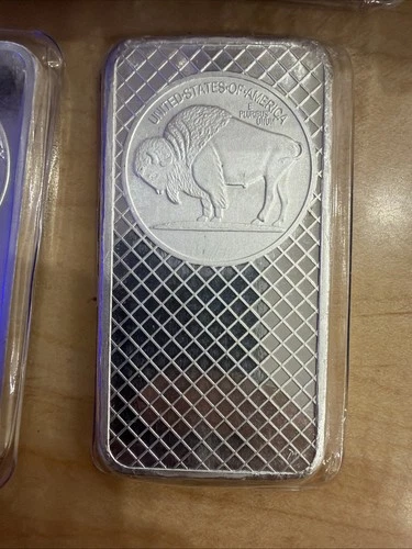 10 oz SilverTown Buffalo Silver Bar Sealed