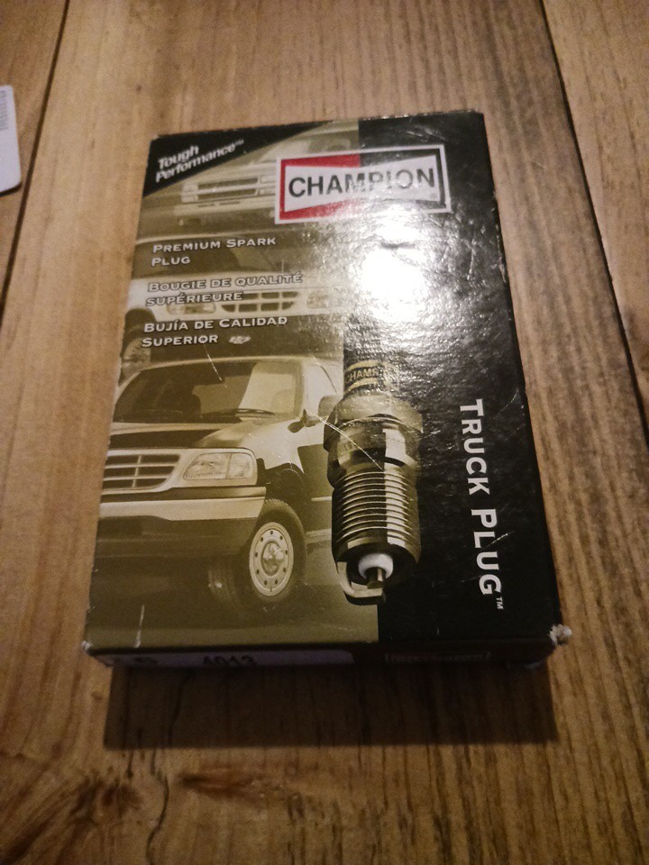 Champion Truck Spark Plug Box of 6 Part# 4013