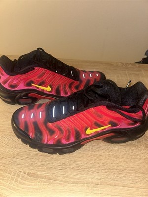 NIKE AIR MAX PLUS TN/ SUPREME DA1472-600 Sz 8 men 9.5 women