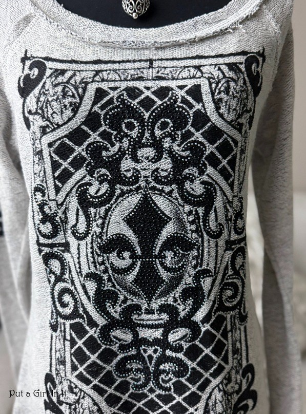 こっとん New VOCAL Womens CRYSTAL GRAY BLACK FLEUR DE LIS LIGHT SWEATER