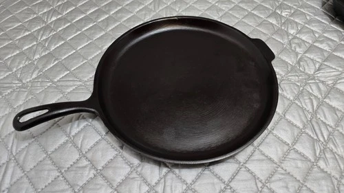 Pre 1960's Unmarked Wagner 11 1/4 INCH SKILLET GRIDDLE - "Restored"