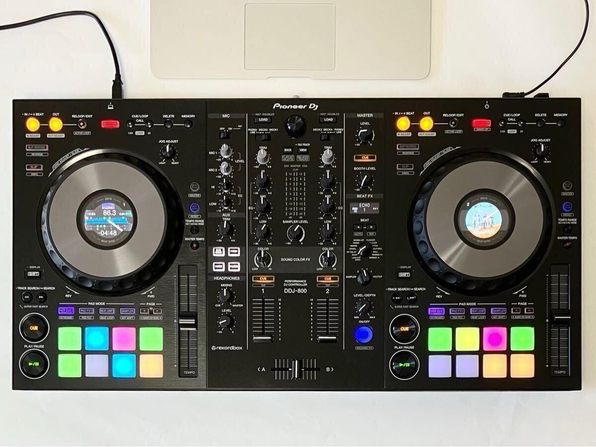 Pioneer DDJ-800 rekordbox 2ch DJ Controller w/ box manual Pioneer DDJ-800 rekordbox 2ch DJ Controller w/ box manual