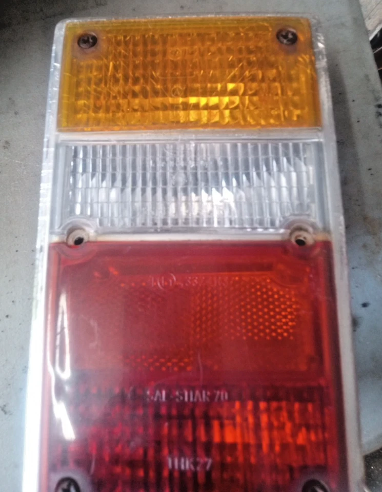 OPEL 1900 1970 Wagon luz trasera luz trasera conjunto de luces usadas OEM FC-10DG Foto 3 de 4