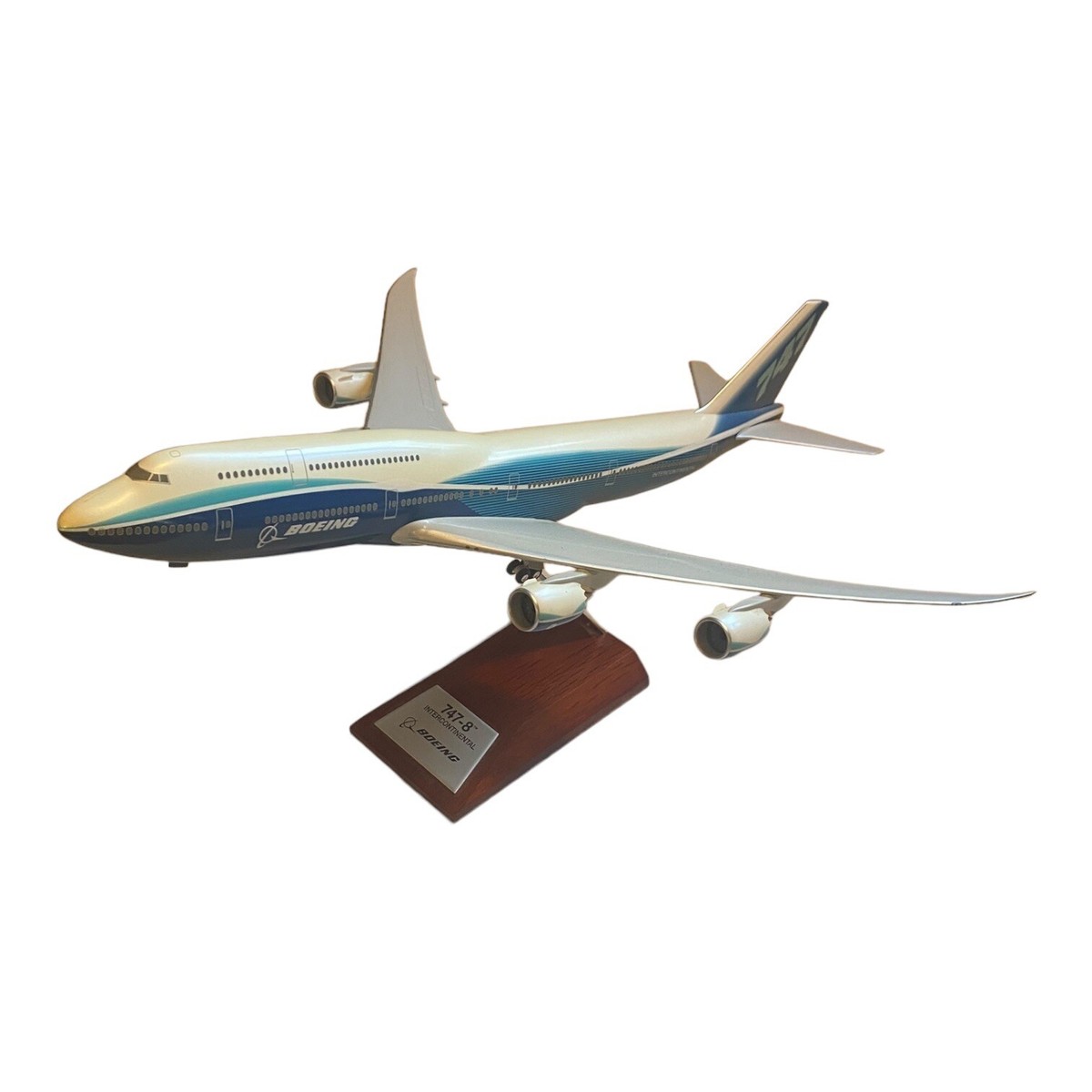 【限定・正規品】Boeing Unified 747-8 1:200 限定・正規品】Boeing Unified 747-8 1:200