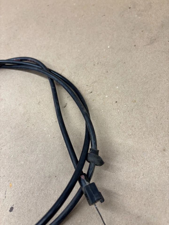 CABLE DE LIBERACIÓN DE PESTILLO CAPÓ MUSTANG CAPRI FOXBODY 1984-1993 87 88 89 90 91 92 FORD Foto 4 de 4