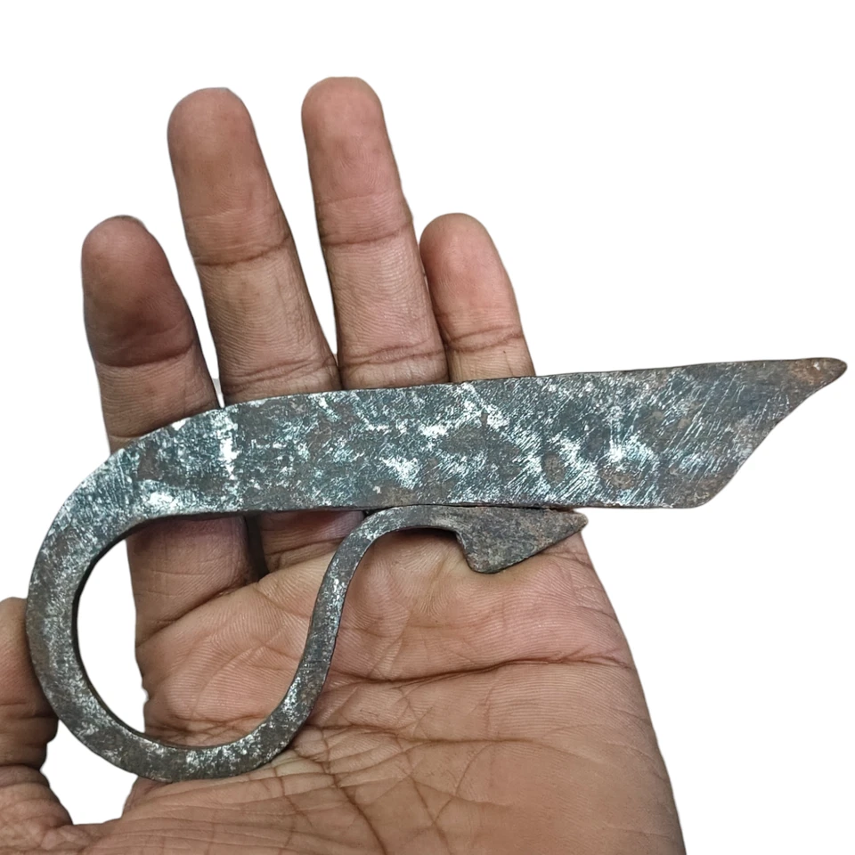 Старинный винтажный антикварный железный редкий огненный нападающий ручной работы в форме дракона 1850-е - Изображение 2 из 4