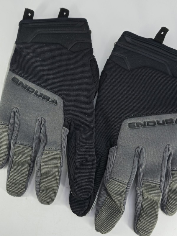 Endura Hummvee Plus II Full Finger Cycling Gloves - Grey/Black (Size S)