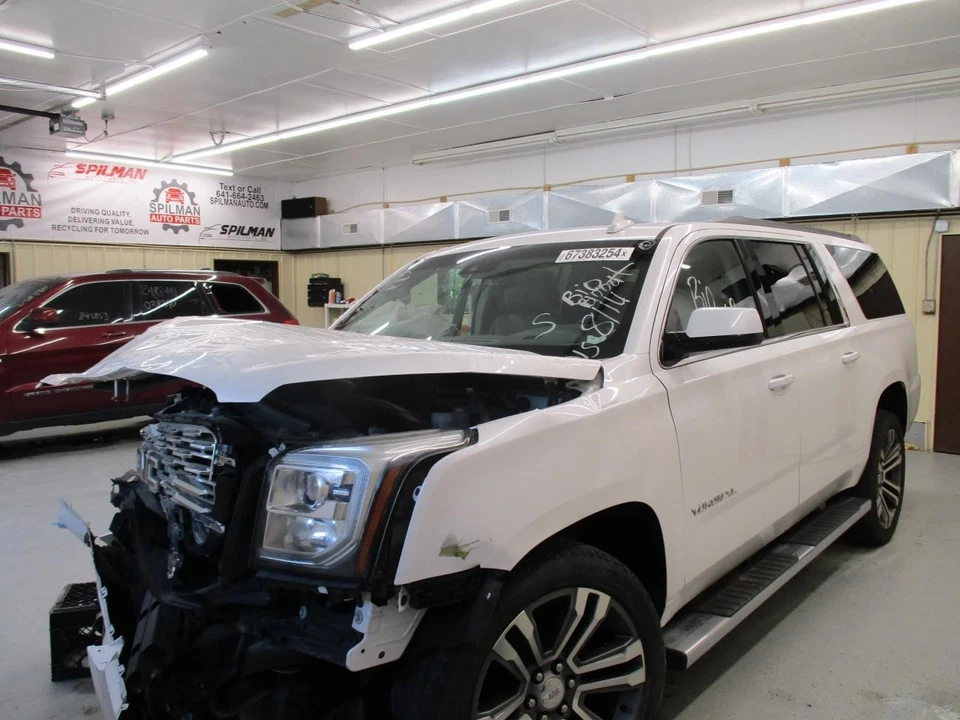 Volante usado se adapta a: GMC Yukon XL 1500 2017 grado A Foto 4 de 4