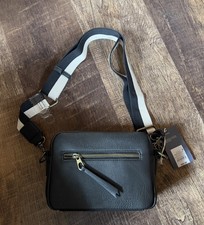 NWT Universal Thread Crossbody Black Camera Bag Adjustable Removable Strap