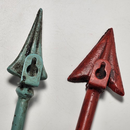 Iron Arrows Wall Art Décor Two Decorative Distressed Red Turquoise Metal - Picture 3 of 10