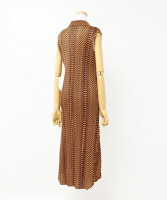 ワンピース PLEATS PLEASE ISSEY MIYAKE Pleats Please Issey Miyake Monthly Colors: December | WE ARE