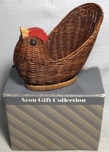 5” x 4.75” x 3.25” Avon Gift Collection Wicker Menagerie Hen