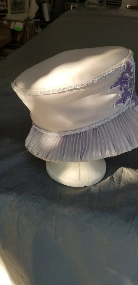 Lisa Rene Designer Hat ~ Lavender Derby/Church Hat ~ Elaborately Decorated❄💓❄ - Image 4 of 4