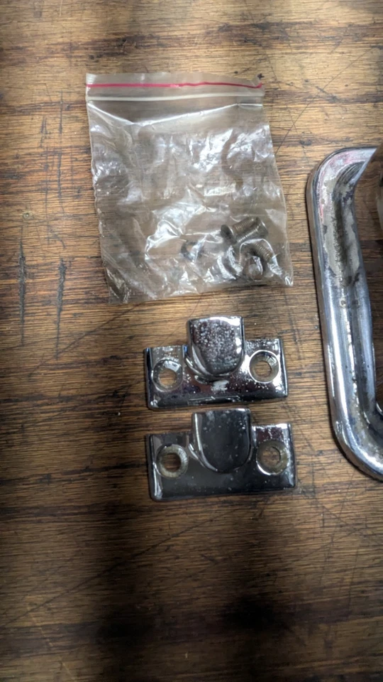 Enchufes de cierre de capó originales Triumph TR4A con cubierta de válvula TR4/4a OEM Foto 3 de 4