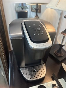 Keurig K-Elite Single Serve Coffee Maker with Temperature Control Very Good Cond