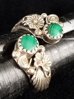 Vintage Southwestern Native Sterling Silver & Malachite Bypass Sz 7 Ring 6.7g