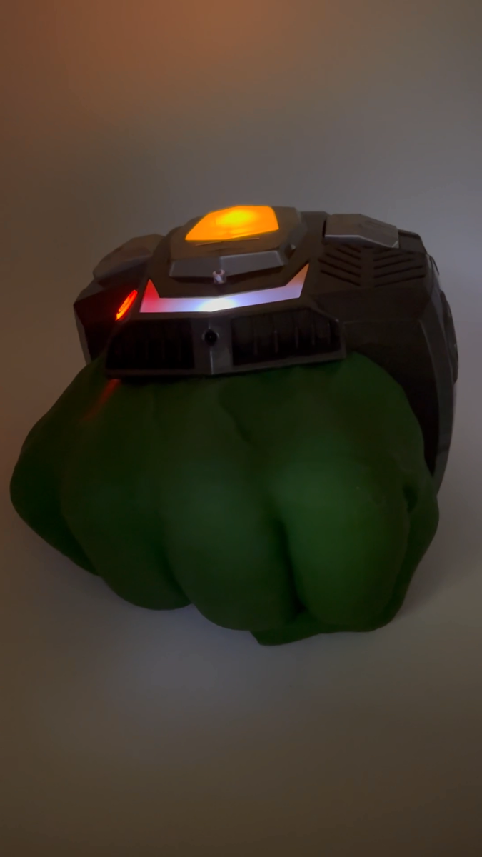 Marvel Comics Incredible Hulk Hand Playmation Avengers Labs Tested